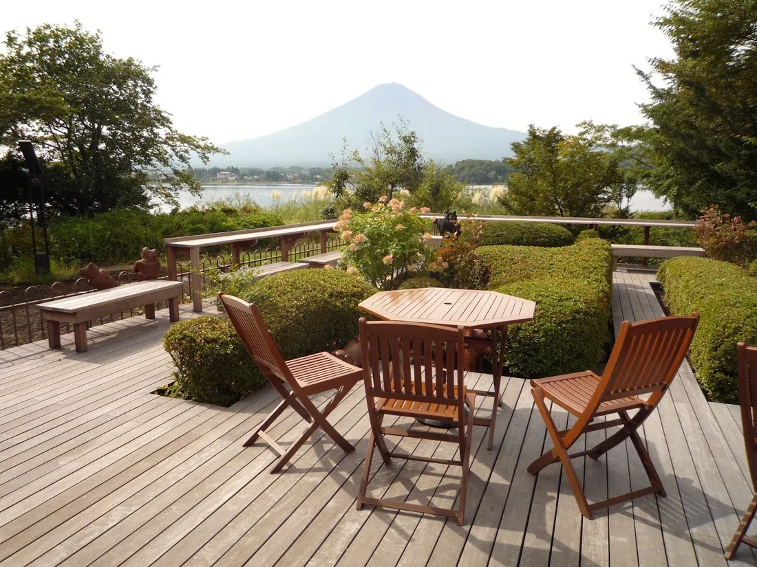 Lake Bake, Tokyo
