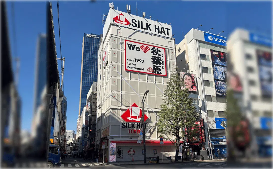 Silk Hat Akihabara, Tokyo